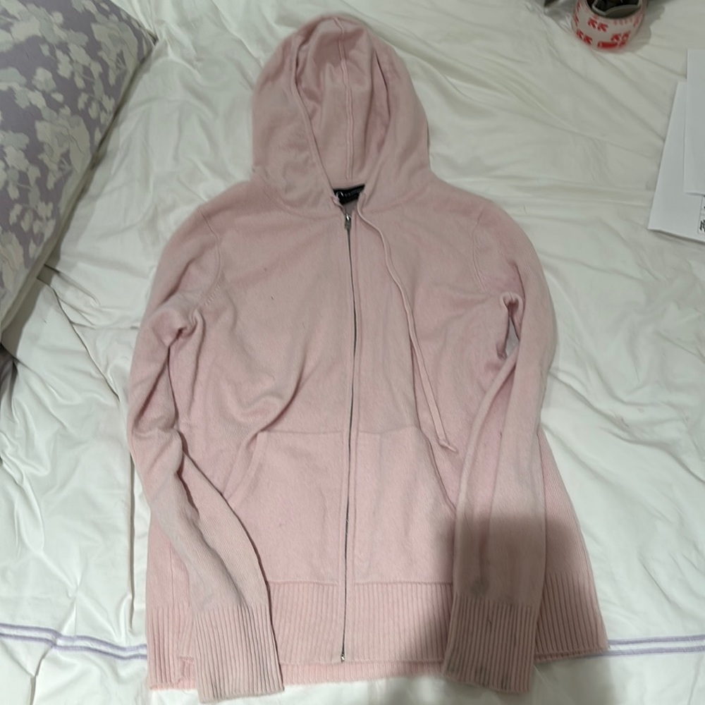 Bloomingdale’s baby pink cashmere zip up hoodie